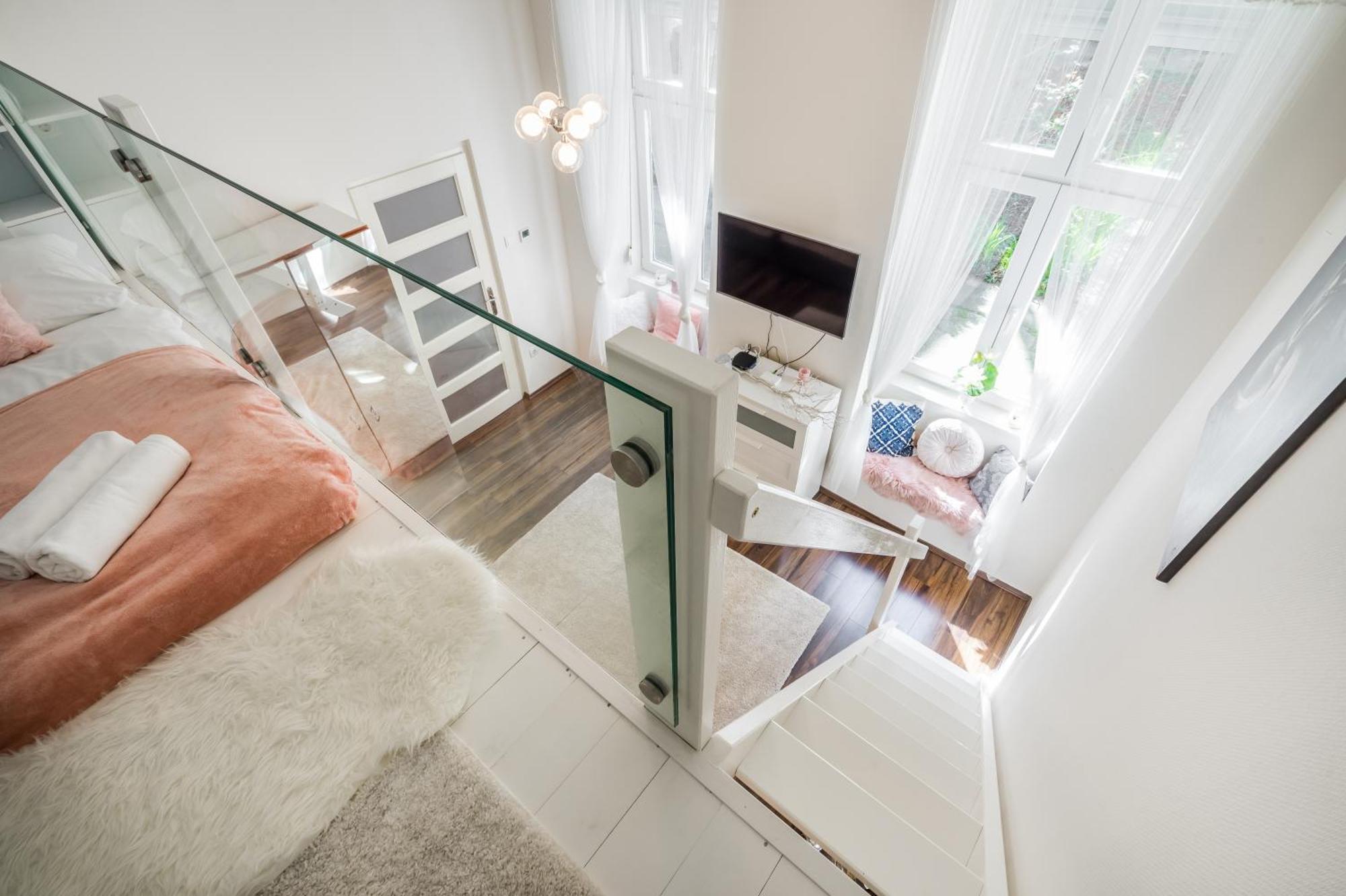 Bpr Stylish Mosaic Home With Terrace 布达佩斯 外观 照片